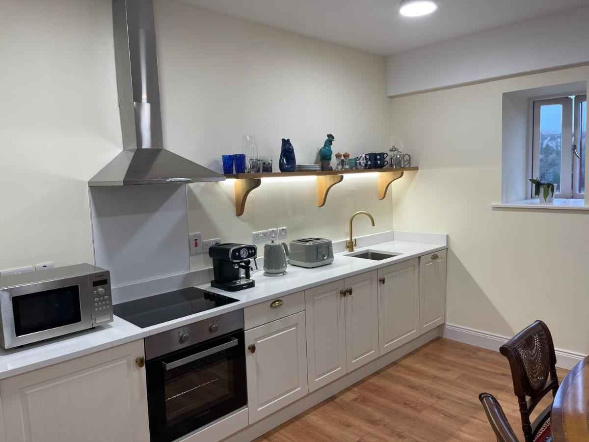 Riverfront Apartments At The Blue Goat Ramelton Екстериор снимка
