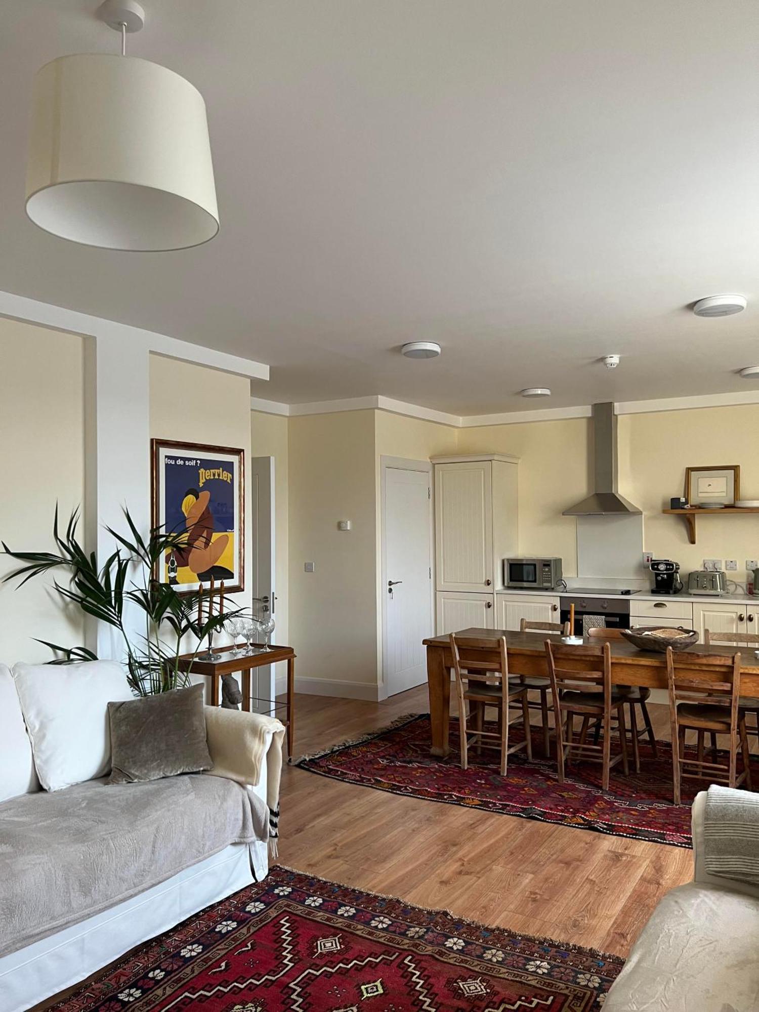 Riverfront Apartments At The Blue Goat Ramelton Екстериор снимка