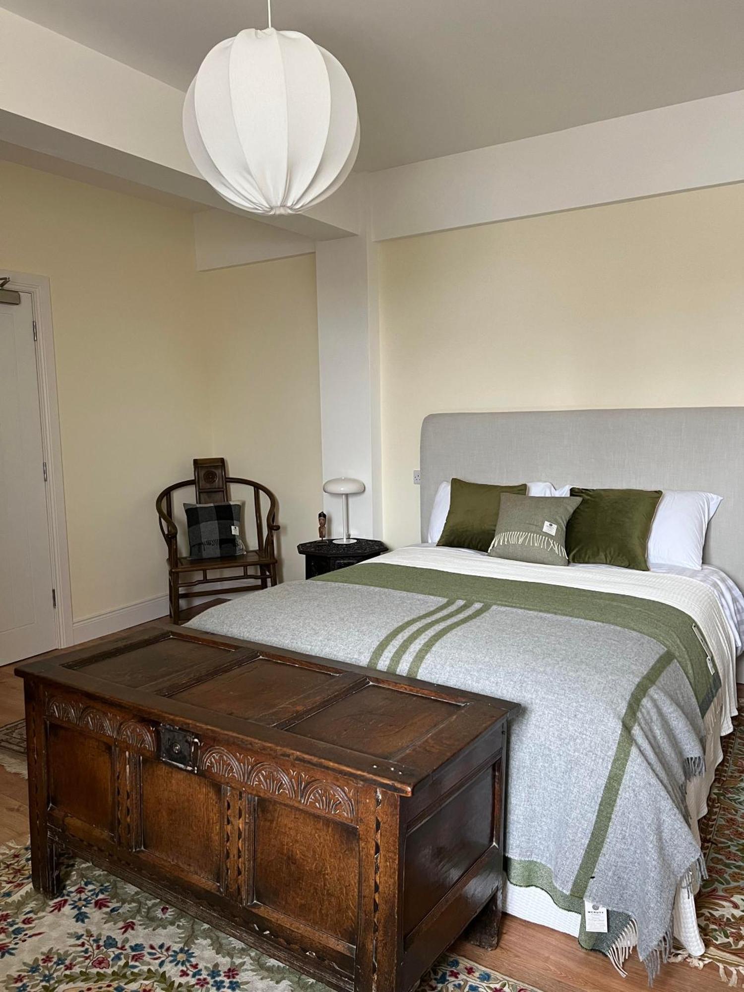 Riverfront Apartments At The Blue Goat Ramelton Екстериор снимка