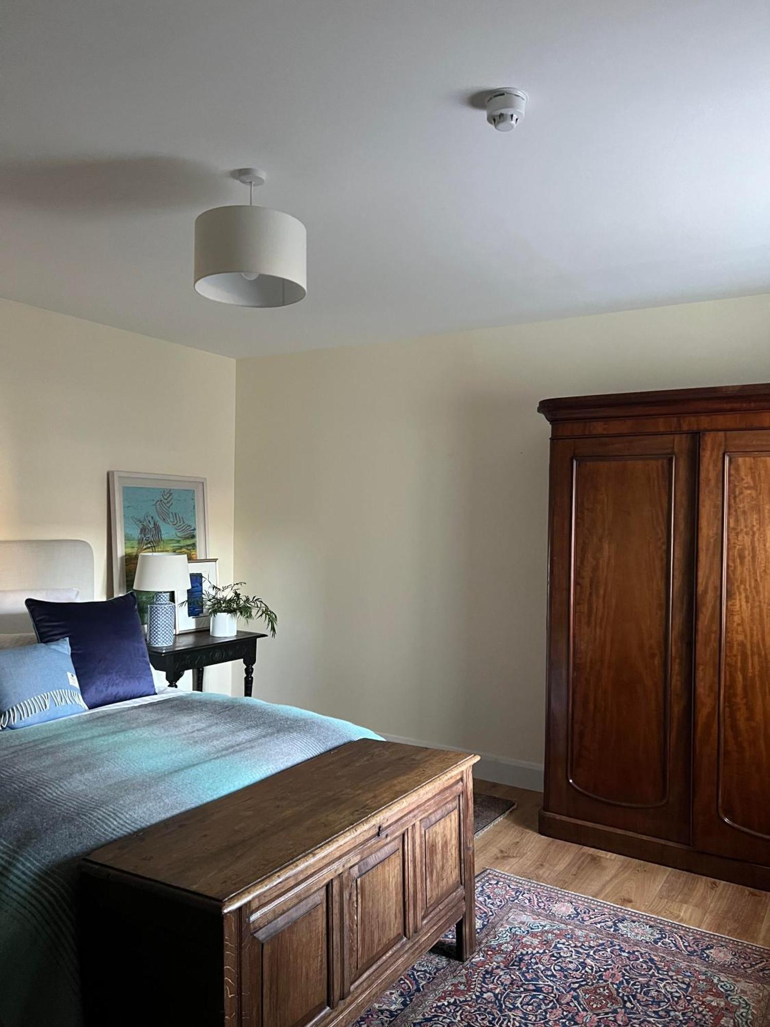 Riverfront Apartments At The Blue Goat Ramelton Екстериор снимка